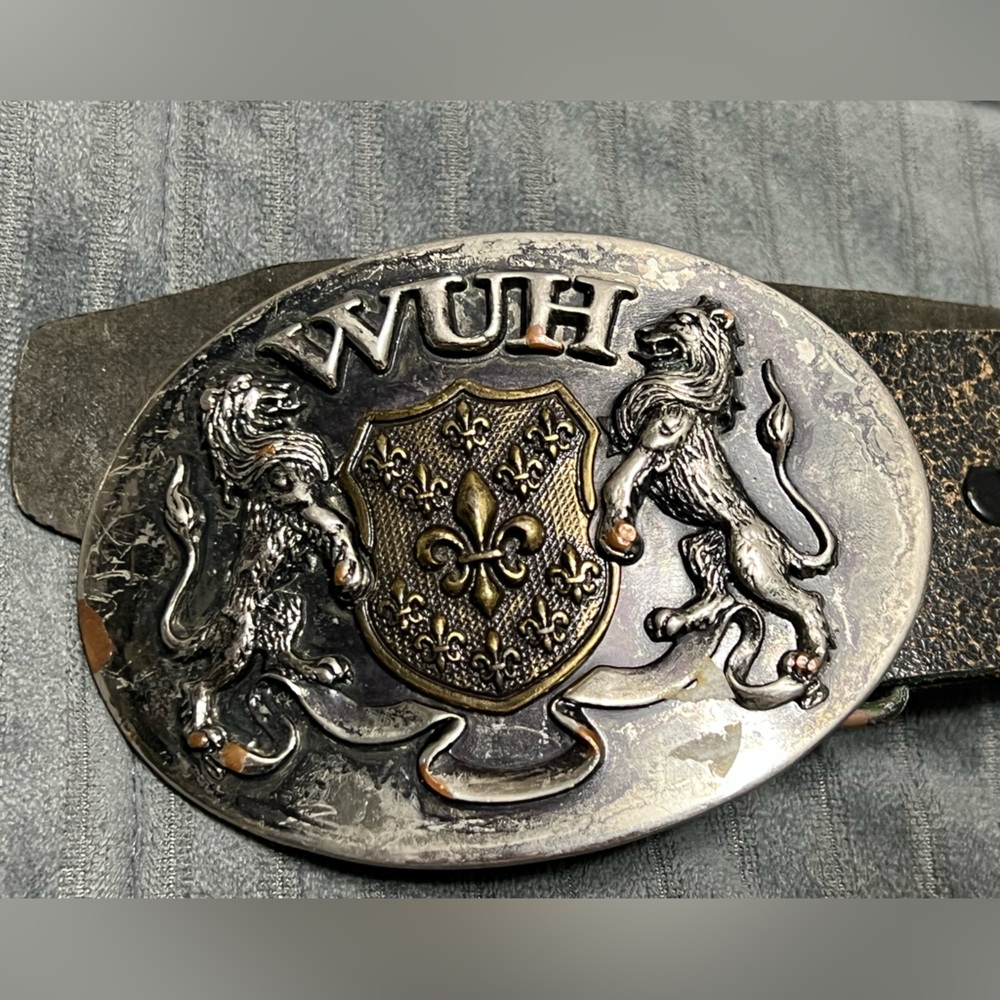 WASHED UP HOLLYWOOD LIONS FLEUR HERALDIC OLD SILVER #065VS WUH BELT BUCKLE VTG